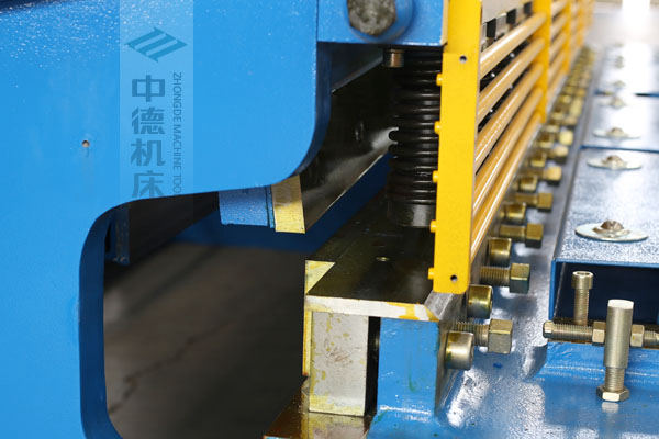 ZDS-632選用上海優(yōu)質(zhì)刀片，使用壽命更長.jpg