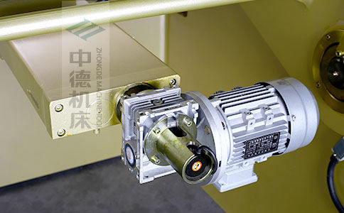 ZDS-1032后檔料減速電機，質(zhì)量好，模擬運算定位速度快.jpg